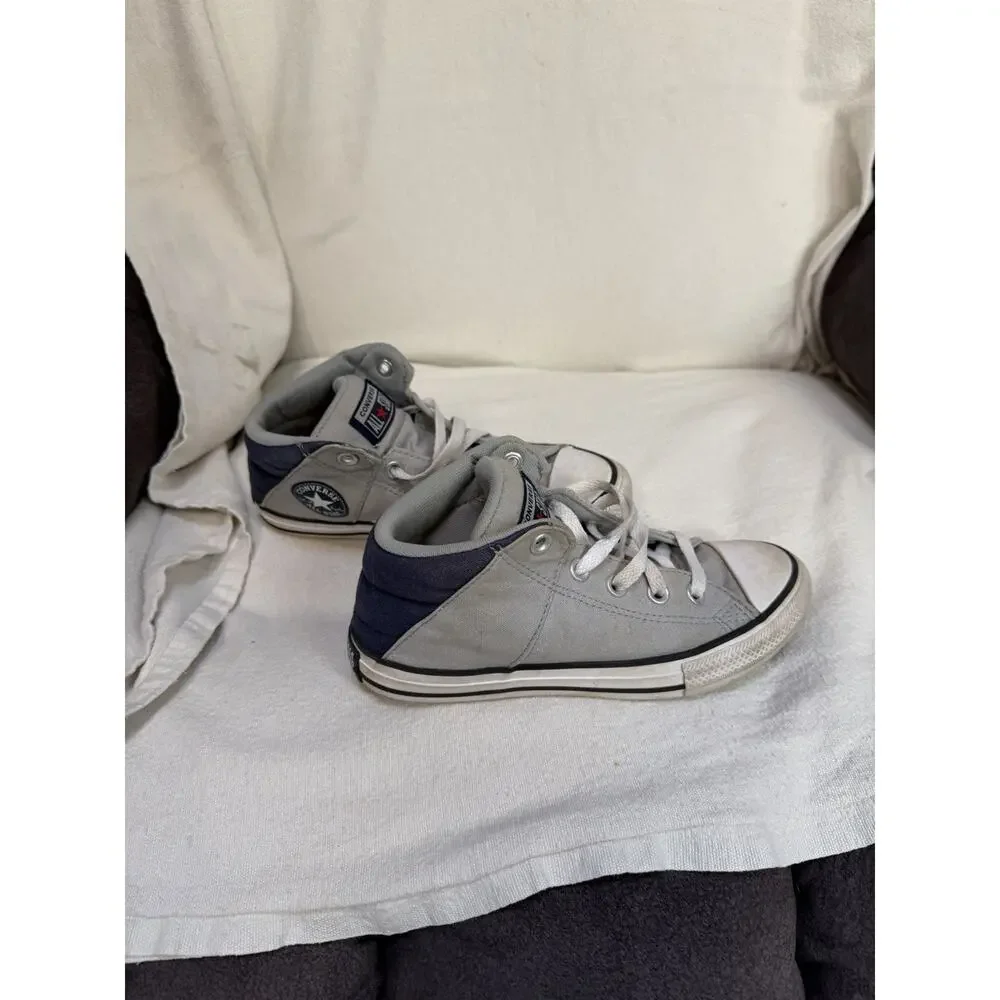 Converse Chuck Taylor All Star Axel Sneakers Low Top Gray Youth Size 3
